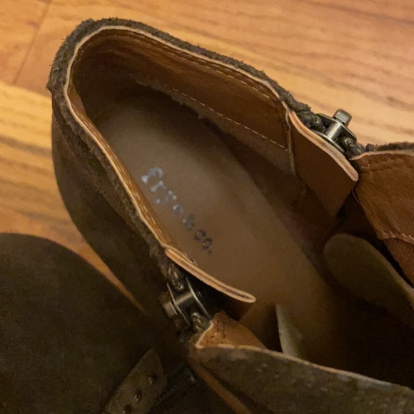 Frye & Co Brown Suede Booties - Picture 2 of 5